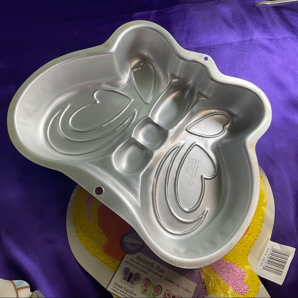 New VTG 📌Wilton 1993 Big Bird Sesam Street w/ Banner & 2003 Butterfly Cake  Pan - Picture 14 of 15